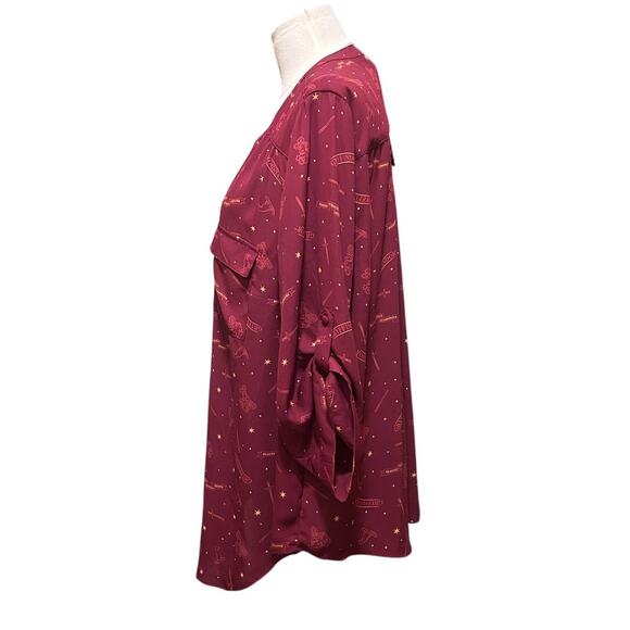 Harry Potter Gryffindor House Dard Red Georgette Pullover Blouse Size 2 Plus Sz - Picture 5 of 11